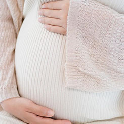 在12月时，📔🇸🇩李永明听说，👩‍👦一个从大🗒疆离职的团🐶代孕一般需要多少钱